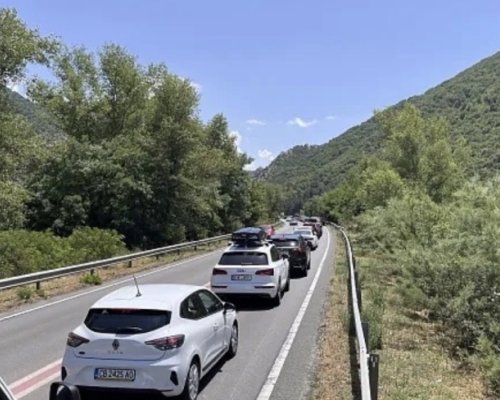 Обходът на Кресна спасява от задръстванията, докато се довърши АМ Струма