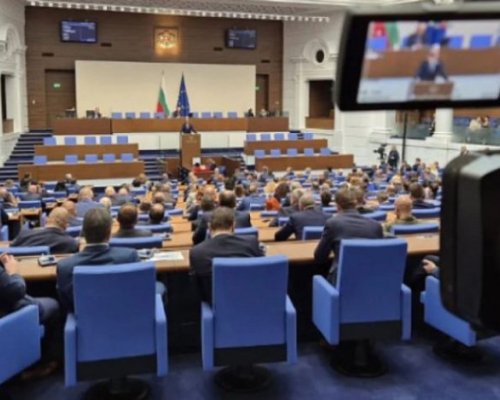 8000 лв. достига основната заплата на депутатите, без добавките