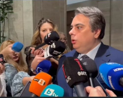 Асен Василев остро за проектобюджета и слуховете за тайна среща в Банкя:  Вярно ли е, че Златев се завръща в  Лукойл ?