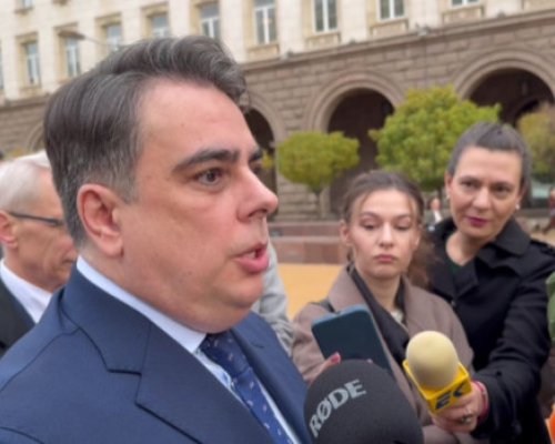 Асен Василев: Бюджет 2026 г. взема по 600 лева от всеки гражданин, за да напълни касичката на властта