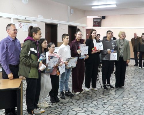 За истината, уважение, доверие, доброта настояха учениците победители в Областния ученически конкурс  В страната на Справедливостта 2025 г. , наградени в Съдебната палата в Дупница