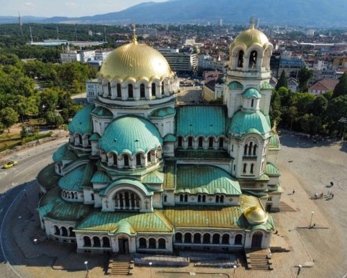 Почитаме св. Амфилохий Иконийски и св. Александър Невски
