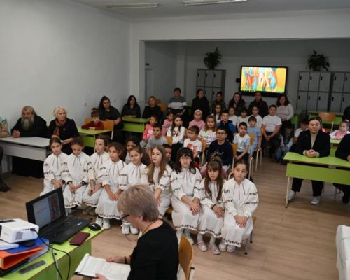 Празник на духовността и семейството в СУ Св. Св. Кирил и Методий- Симитли