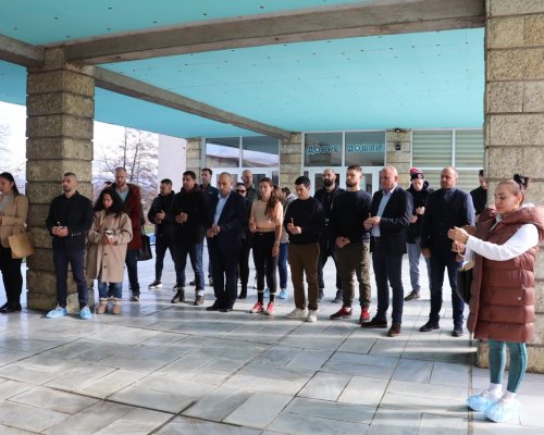 Нова спортна зала за йога и пилатес откриха в Банско