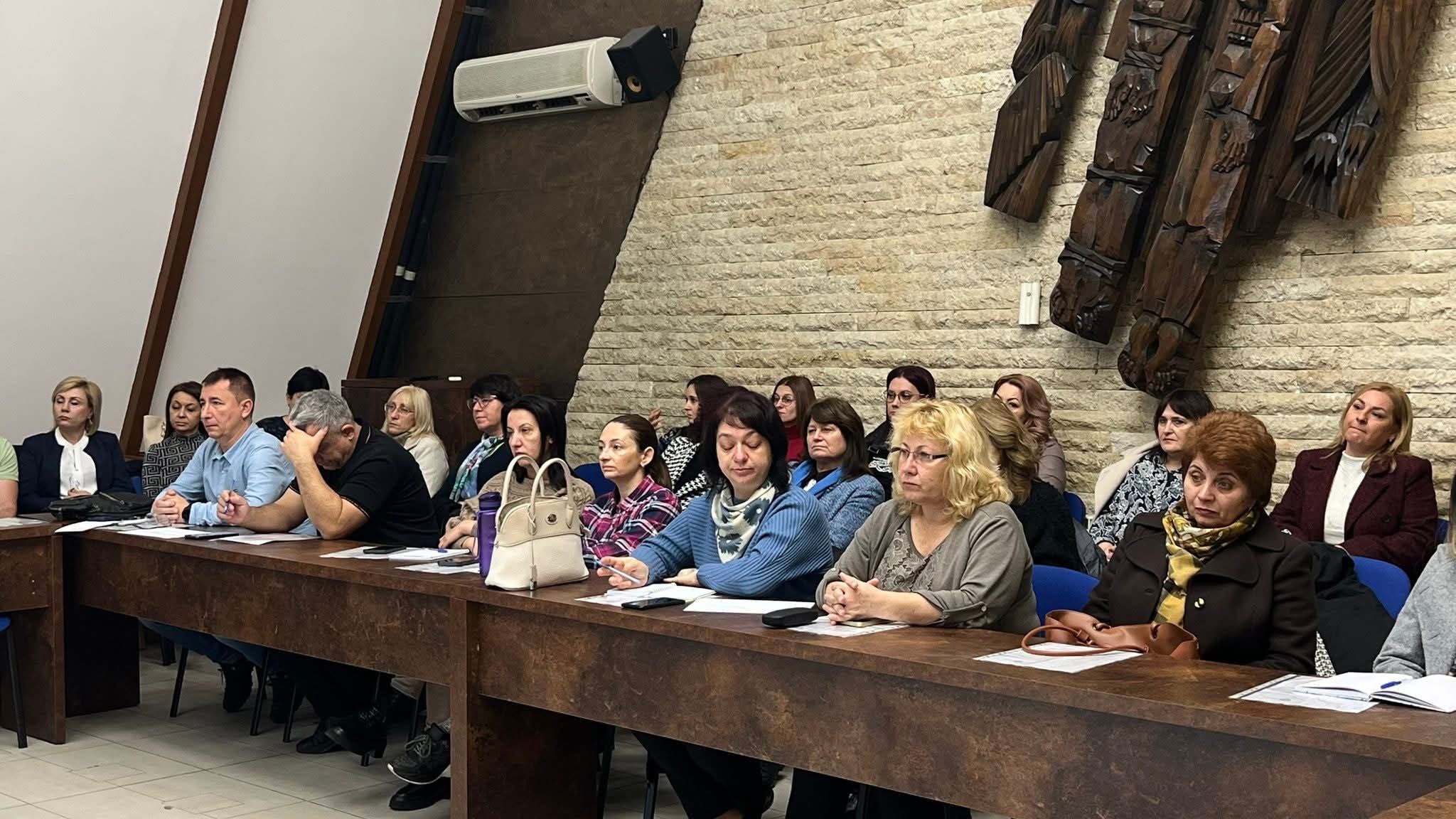 Областният управител Георги Динев откри Информационен ден по киберсигурност в Благоевград