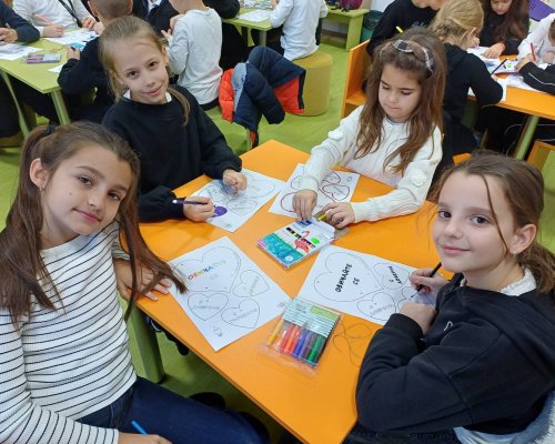 Ученици с урок за човешките добродетели в РБ Д. Талев в Благоевград