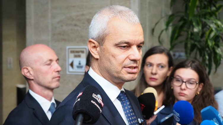 Възраждане: Бюджетът е гръмнал още преди да бъде съставен Възраждане: Бюджетът е гръмнал още преди да бъде съставен