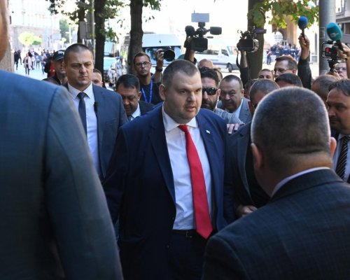 След протеста: Делян Пеевски се закани да блокира парламента всеки ден