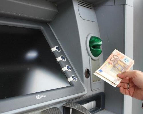 ОФИЦИАЛНО: Банкоматите и онлайн банкирането няма да работят на Нова година