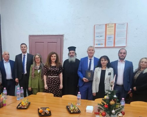 ОУ Братя Миладинови Елешница отбеляза 160 години
