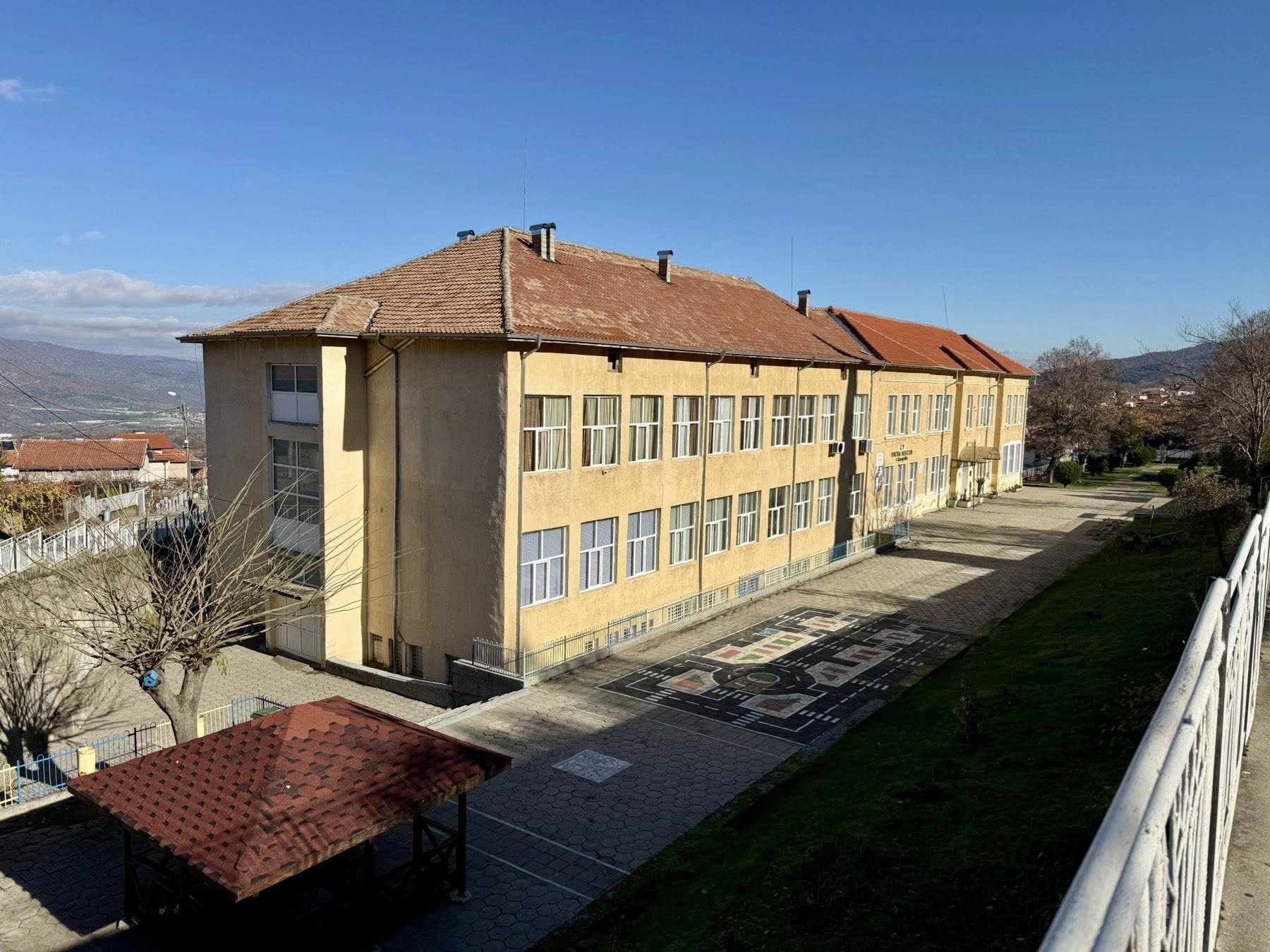 СУ Васил Левски в село Коларово ще има физкултурен салон СУ Васил Левски в село Коларово ще има физкултурен салон