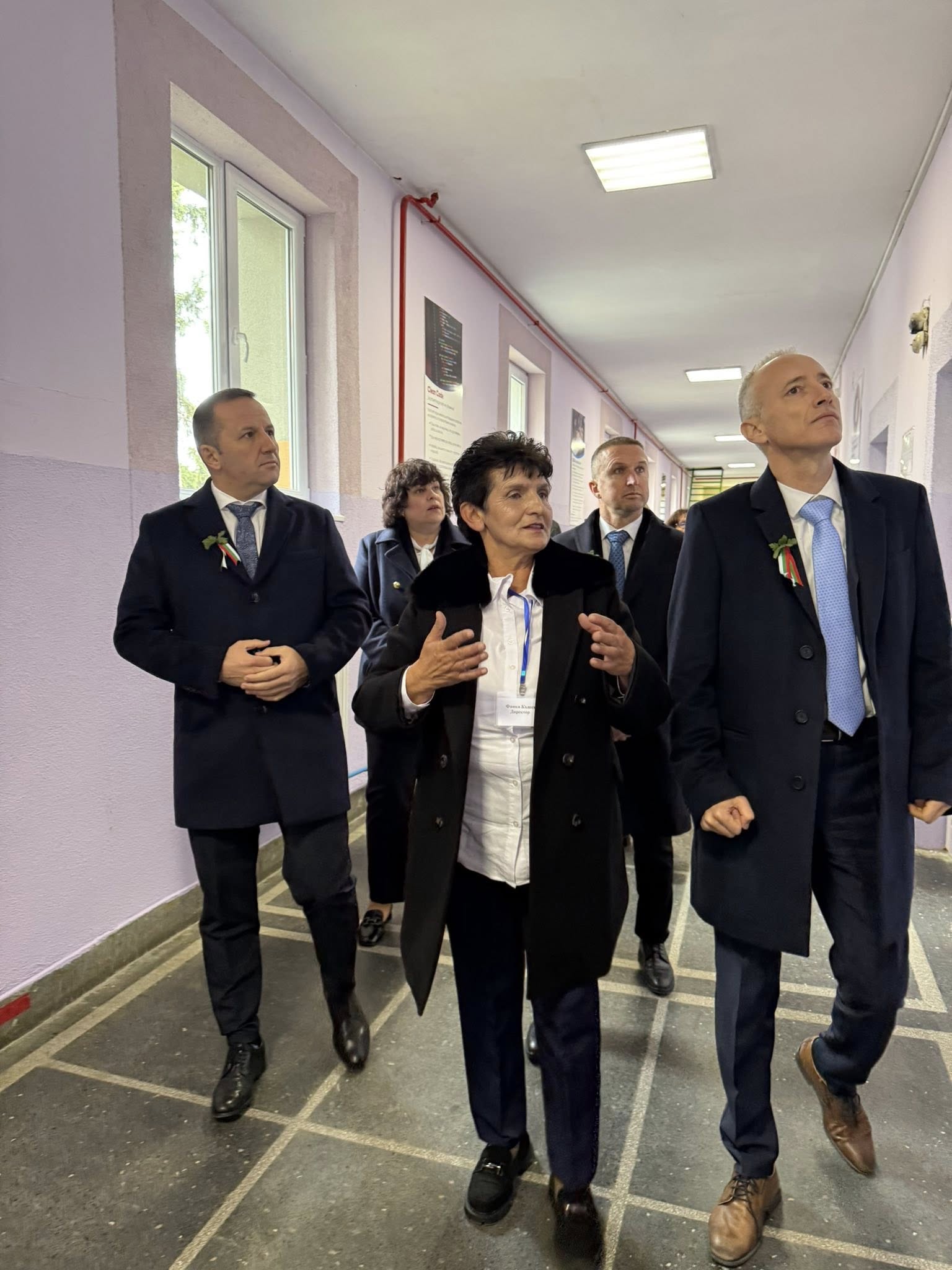 Областният управител Г. Динев участва в официалното откриване на два STEM центъра в Белица и Якоруда Областният управител Г. Динев участва в официалното откриване на два STEM центъра в Белица и Якоруда