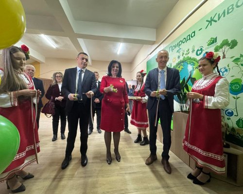 Нов STEM център в Якоруда откри министър Вълчев