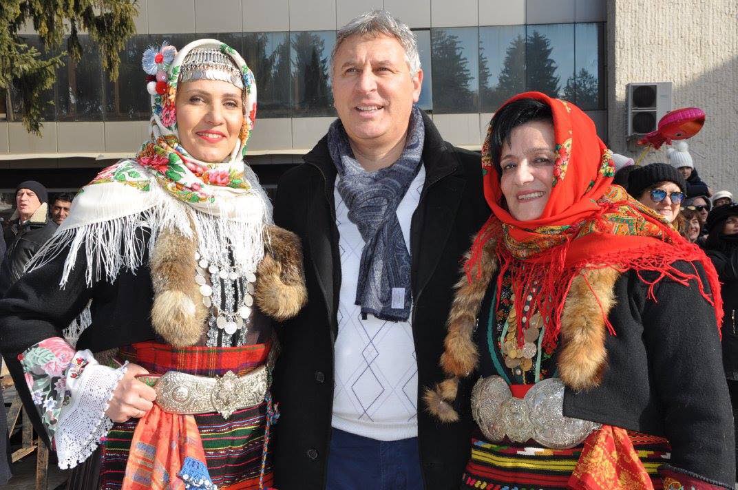 Иде Коледа! Иде Новата Година! Иде СТАРЧЕВАТА! Добре дошли в Разлог! Иде Коледа! Иде Новата Година! Иде СТАРЧЕВАТА! Добре дошли в Разлог!