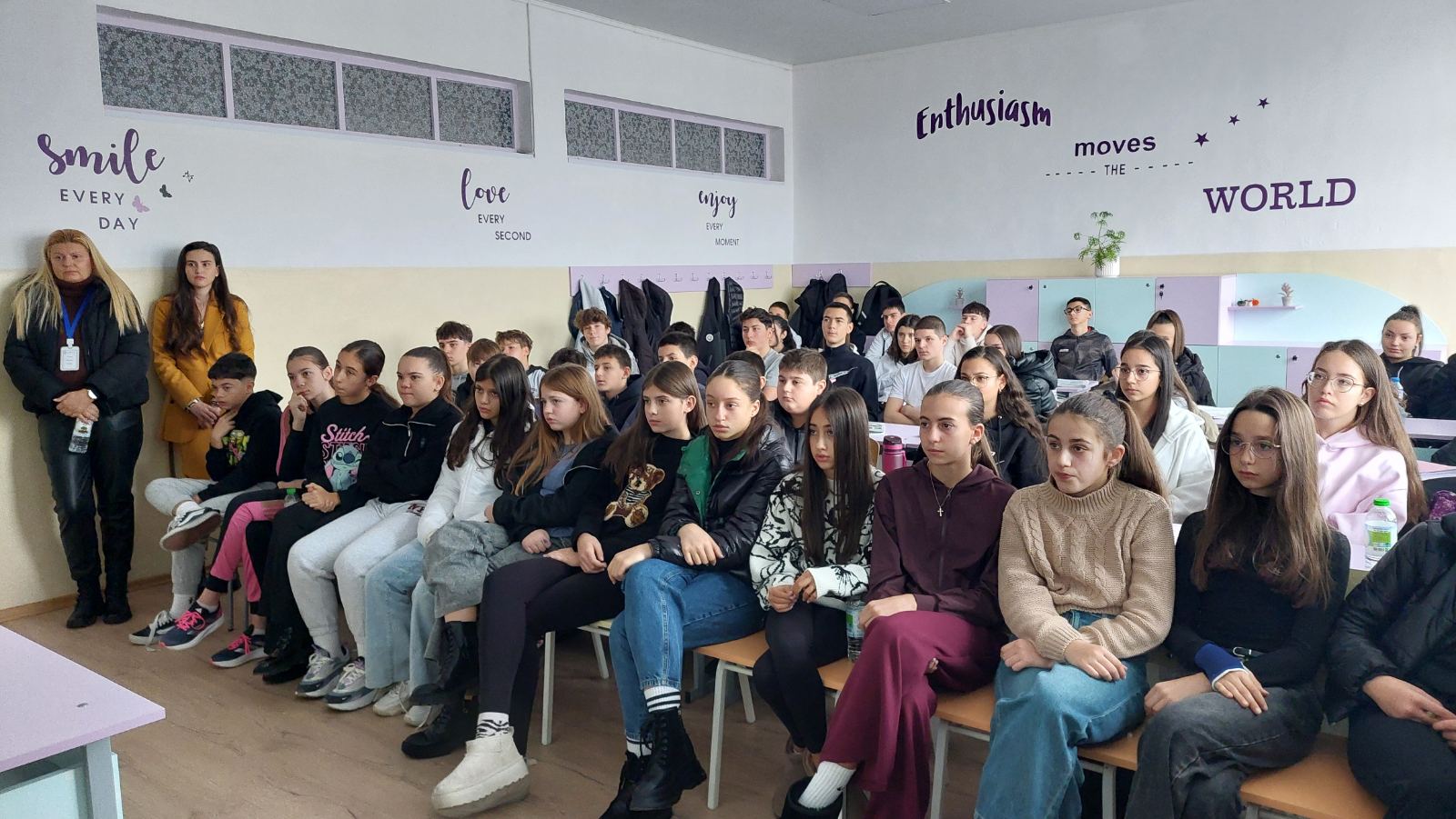 Експерти от Национална система 112 обучиха ученици в Банско как правилно да ползват спешния номер