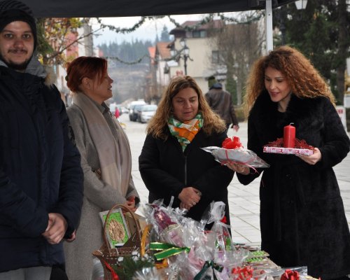 Коледни базари в Разлог събират средства и за лечението на Благовест Терзиев от Банско