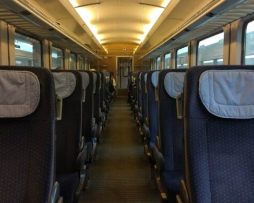 Предколедно чудо в БДЖ: Комфортен влак по линията София-Петрич зарадва пътниците