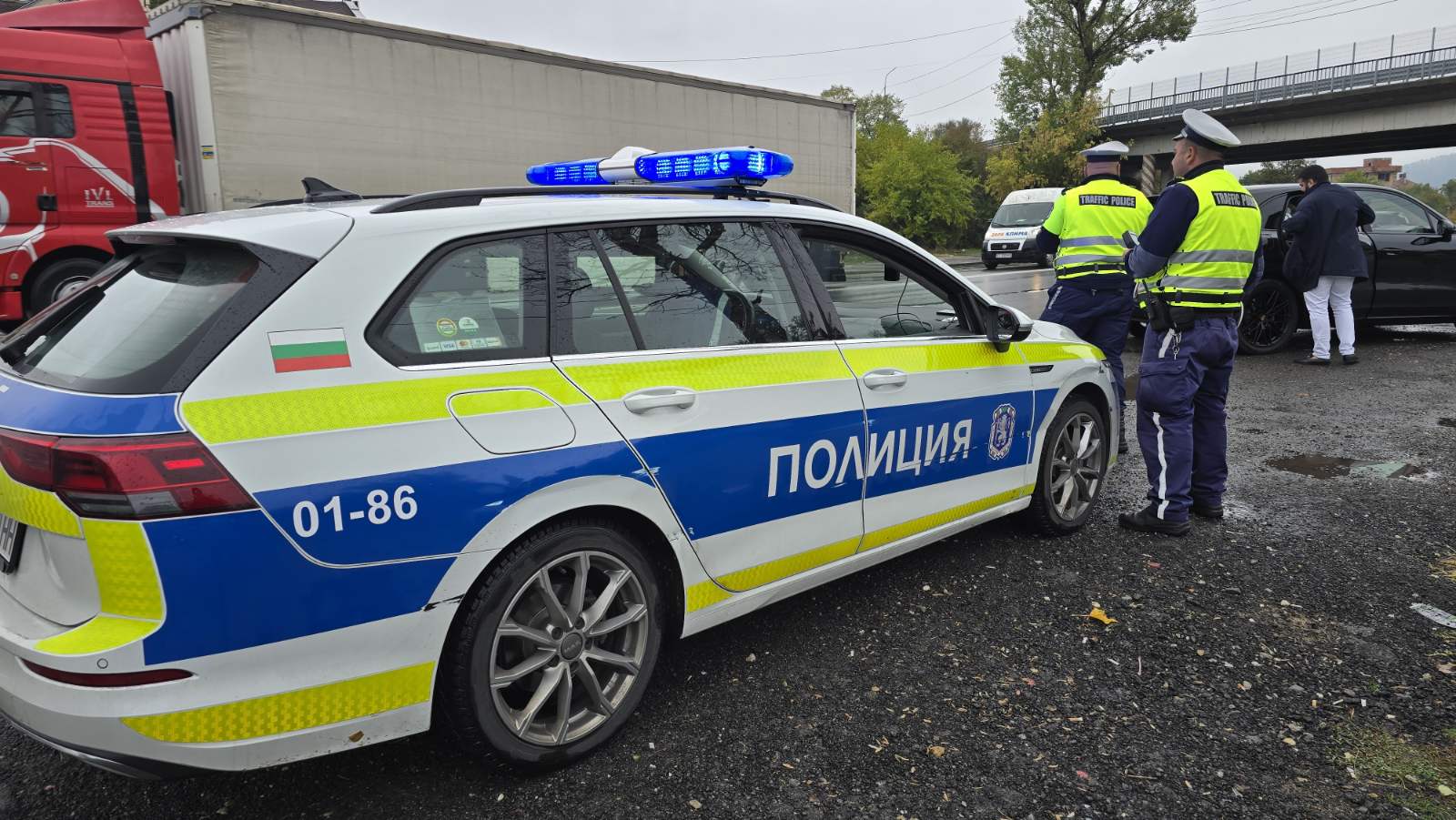 18-годишен заловен с канабис в Горно Церово, а на Кулата шофьор от Благоевград хванат дрогиран