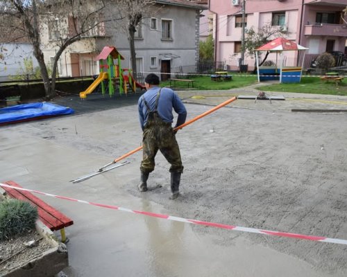 Собствена учебна площадка скоро ще радва децата в ДГ Радост в Сандански