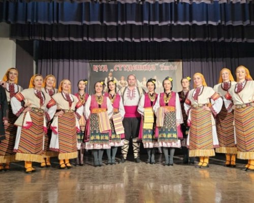 Танцьори от Банско омаяха с пирински ритми сръбски фестивал в Ушче