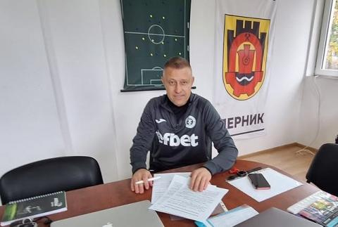 Владо Манчев: Доволен съм от сухите мрежи на Миньор