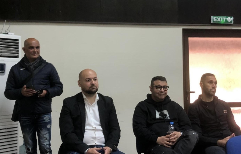 ФК Пирин предлага акциите си на Община Благоевград ФК Пирин предлага акциите си на Община Благоевград