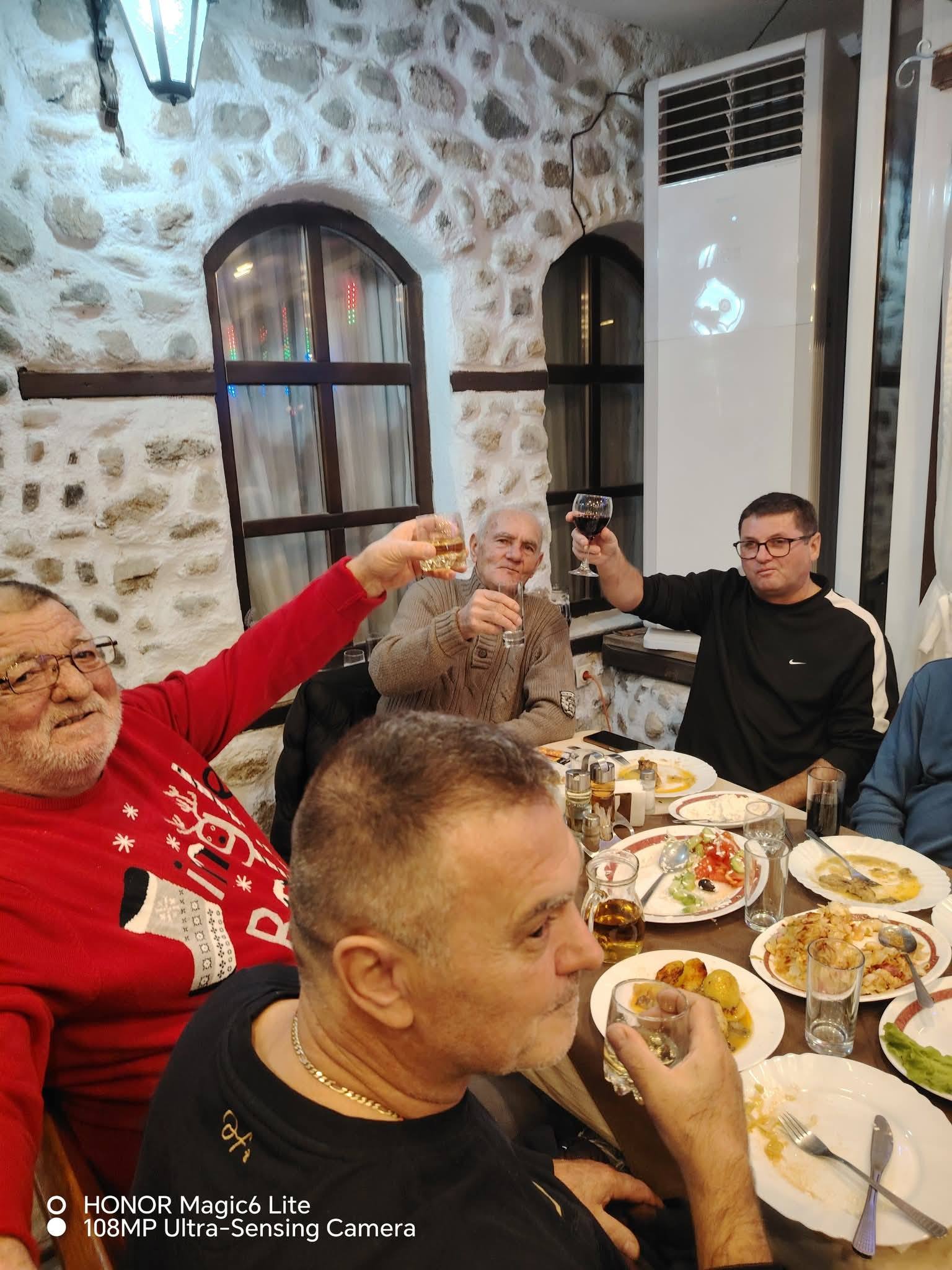 Ветераните на Вихрен се събраха на Коледен банкет и учредиха сдружение