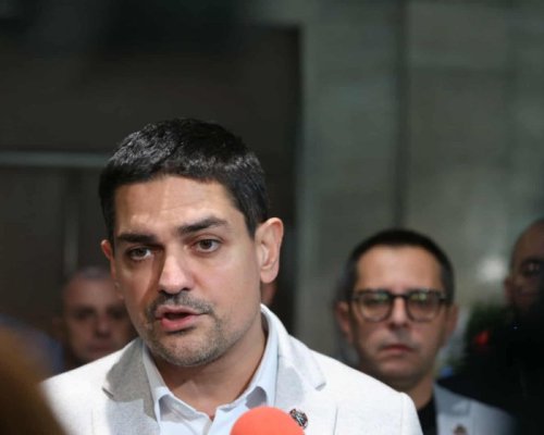 Радостин Василев : Трифонов и БСП трябва да се оттеглят преди вота