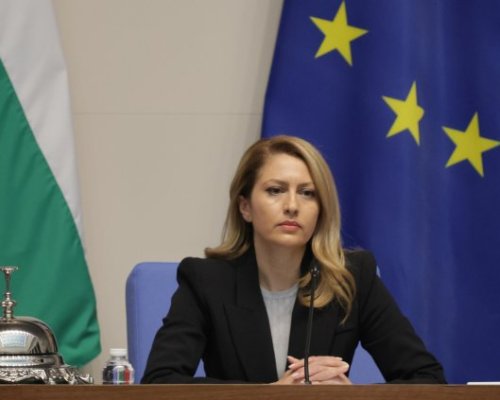 За протокола след оставката: Шестият вот на недоверие към кабинета е неуспешен