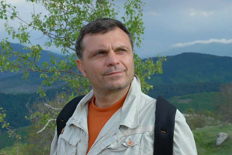Доц. Момчил Дойчев: Оставката на кабинета Желязков -капан за демокрацията и път към диктатура Доц. Момчил Дойчев: Оставката на кабинета Желязков -капан за демокрацията и път към диктатура