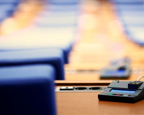 Парламентът гласува оставката на кабинета  Желязков -какво следва?