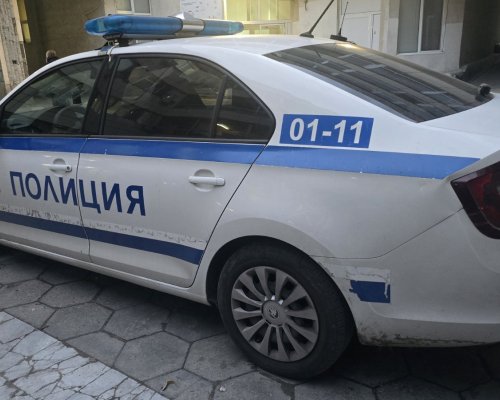 Нощен ужас в Дупница: Четирима пребиха и ограбиха мъж в дома му