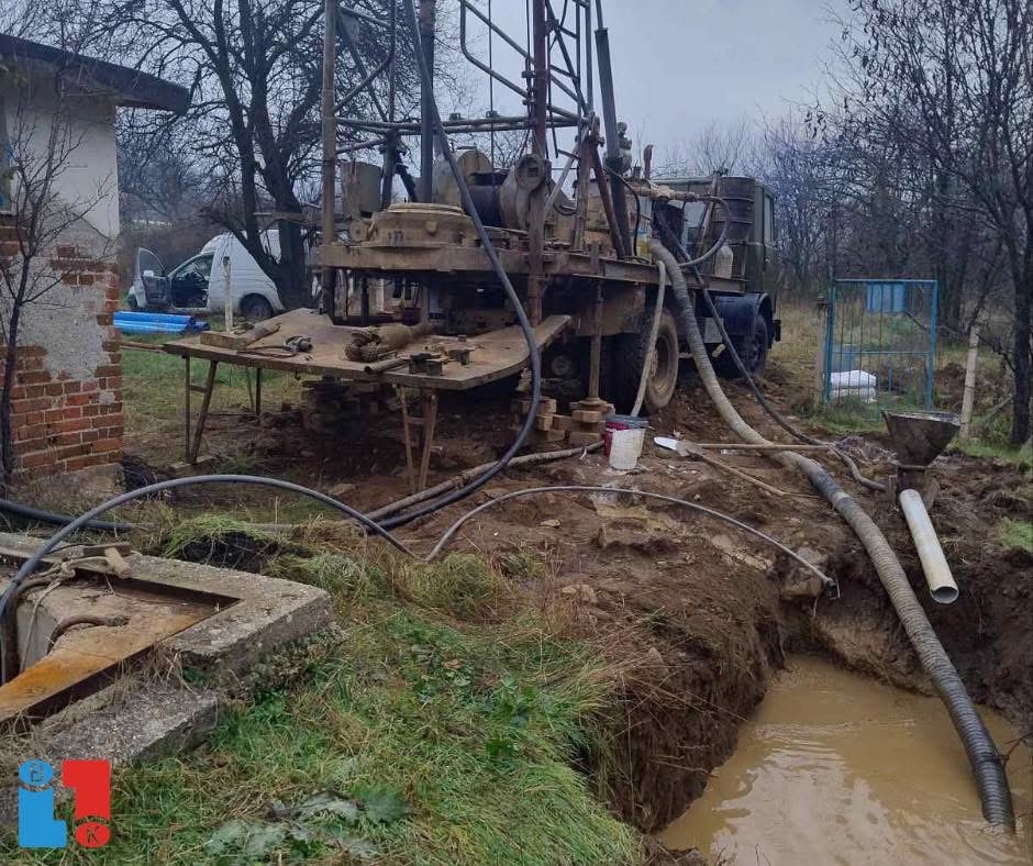 Стартираха ремонтните дейности по водопроводната мрежа в с. Долно Церово Стартираха ремонтните дейности по водопроводната мрежа в с. Долно Церово