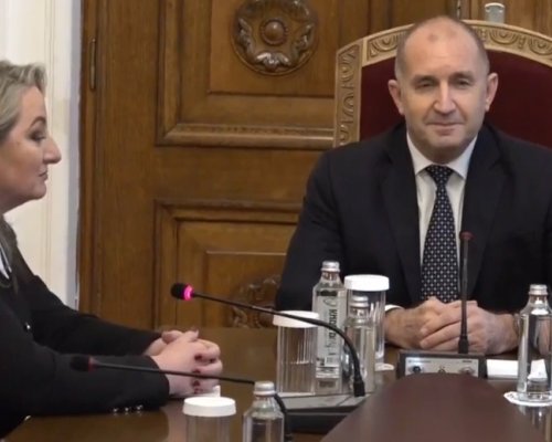 Деница Сачева от ГЕРБ-СДС проведе консултации при президента Румен Радев преди връчването на мандата