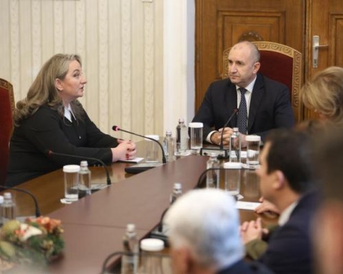 До часове внасят удължителен бюджет, ГЕРБ-СДС призова президента да участва в избори със свой проект