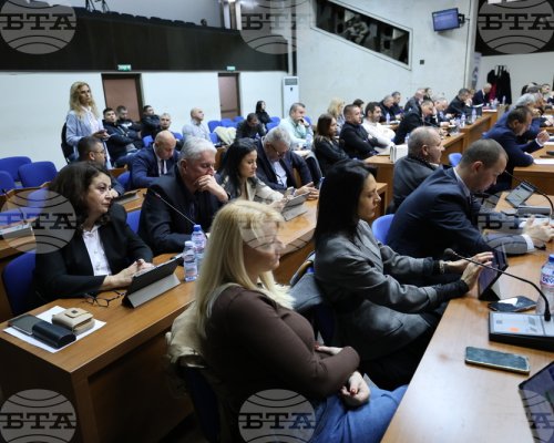 Общинските съветници в Благоевград разгледаха теми свързани с цените на такситата, дейността на читалищата и на детските градини