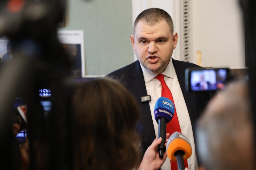 Делян Пеевски освободи кабинета си в Народното събрание Делян Пеевски освободи кабинета си в Народното събрание