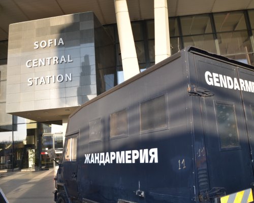 МВР: Допълнителни екипи на Жандармерията помагат за опазване на обществения ред по време на празниците