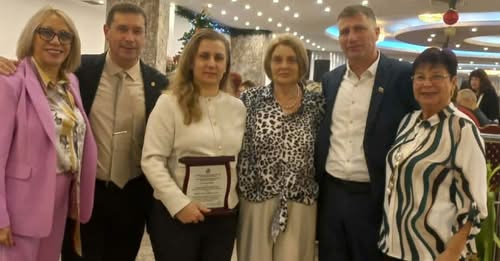 Директорът на СУ Св. Паисий Хилендарски в Кресна с престижно отличие от СБУ