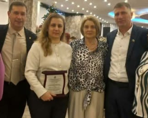 Директорът на СУ Св. Паисий Хилендарски в Кресна с престижно отличие от СБУ