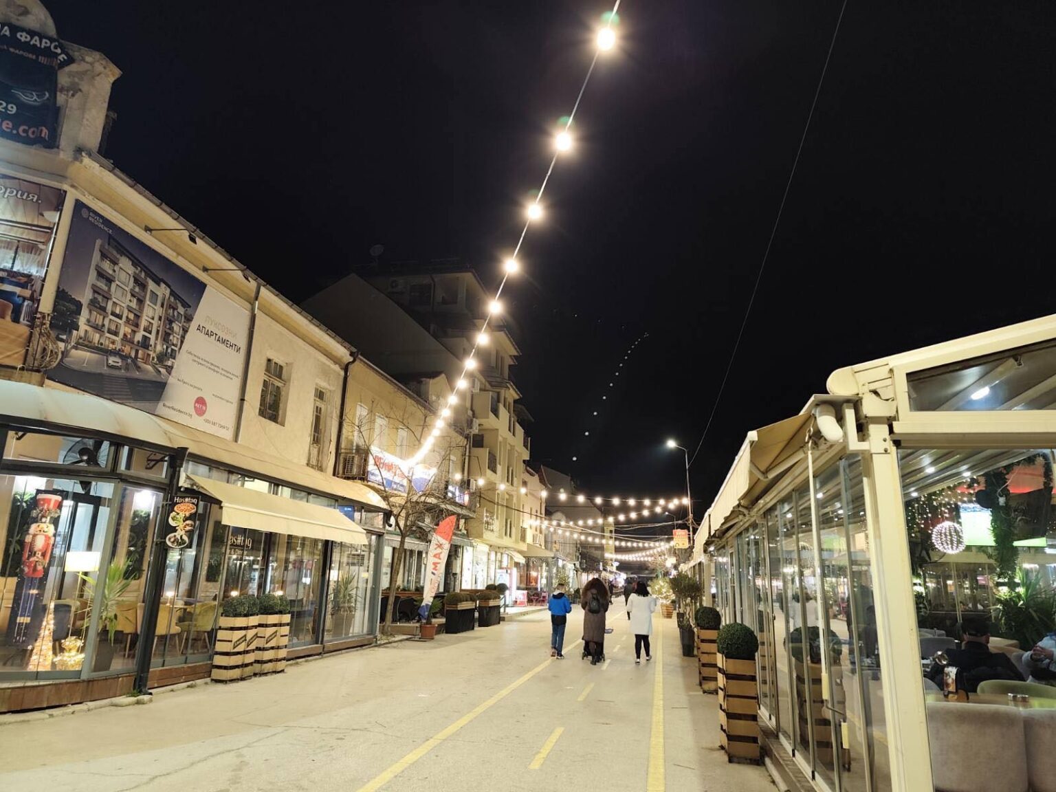 Christmas Street Nights превръща центъра на Сандански в сцена на музика и празнично настроение Christmas Street Nights превръща центъра на Сандански в сцена на музика и празнично настроение