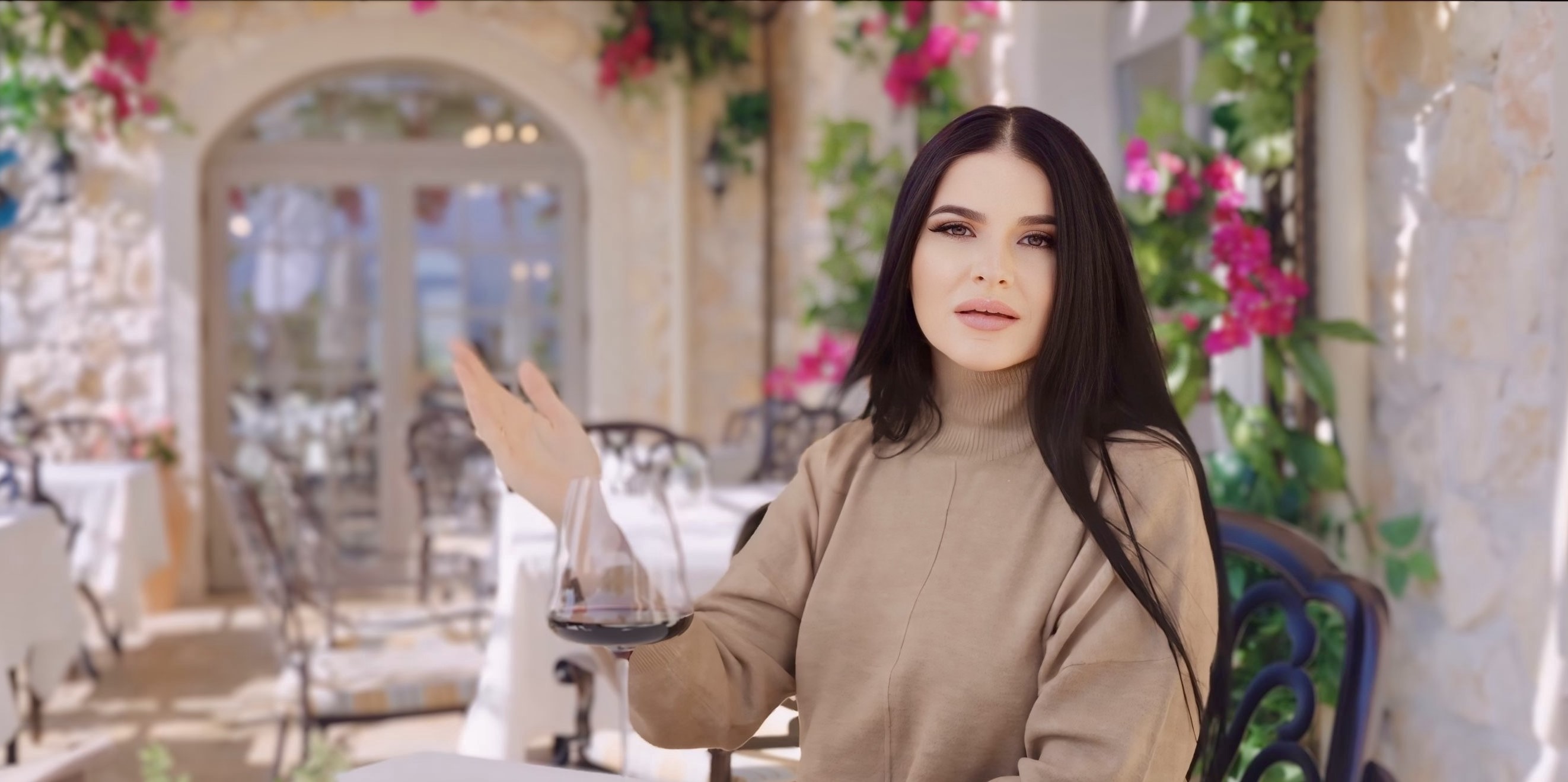 Лилия Семкова възпява тиха, но дълбока болка в  Гурбетчийска мъка