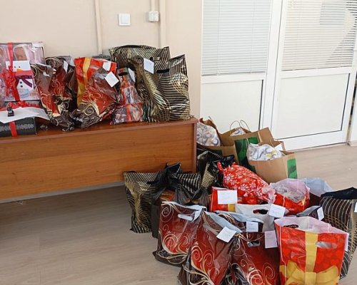 Община Струмяни подари усмивка на 150 души с благородна кауза