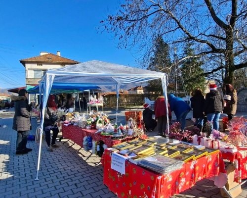 Общността се обедини в подкрепа на манастира в с. Баничан