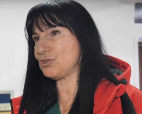 Въпреки агресията: Медицинска сестра в Разлог се върна на работа ден след побой
