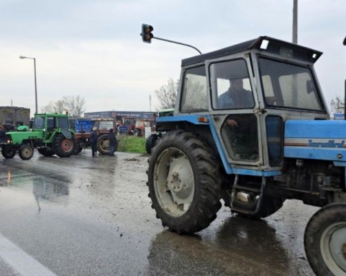 Гръцки фермери възобновиха блокадите на ГКПП Кулата