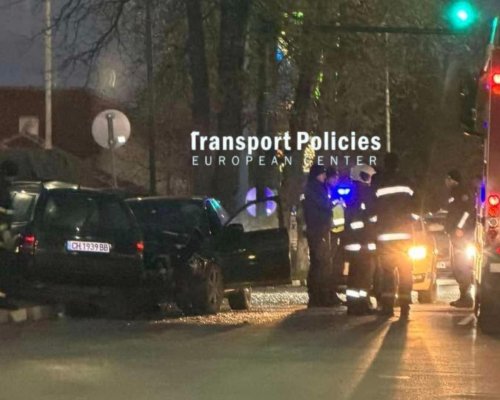 Двама души семейство загинаха при тежка катастрофа в Нова Загора