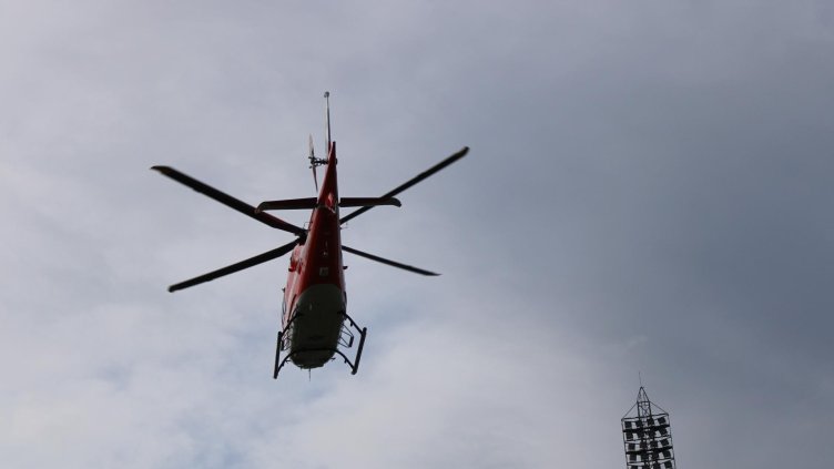 Вдигнаха въздушната линейка за скиор паднал в ски зоната над Банско Вдигнаха въздушната линейка за скиор паднал в ски зоната над Банско