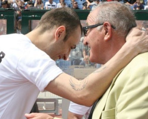 Димитър Бербатов: Димитър Пенев беше като баща за всички нас