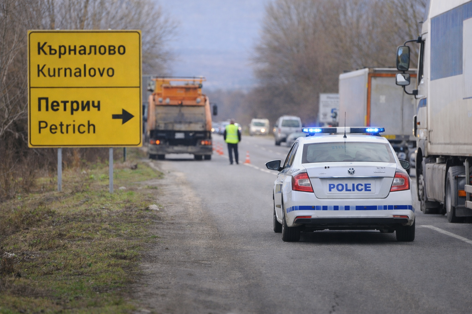 Възстановено е движението по пътя Кърналово -Петрич Възстановено е движението по пътя Кърналово -Петрич